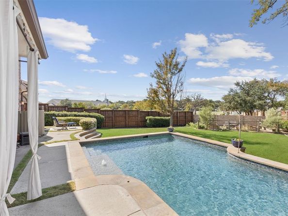 5016  Manchester Road , Highland Village Texas 75077