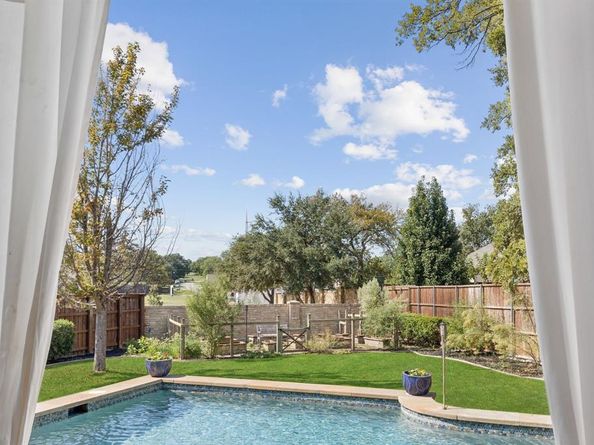 5016  Manchester Road , Highland Village Texas 75077