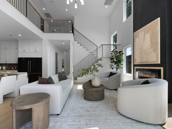 6629  Prosper Street , Dallas Texas 75209