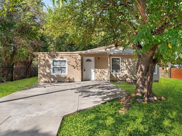 1240  Hodgson Street , Fort Worth Texas 76115