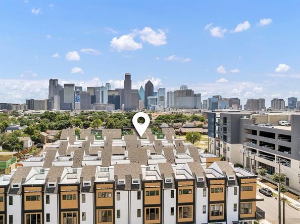 3612  San Jacinto   107, Dallas Texas 75204