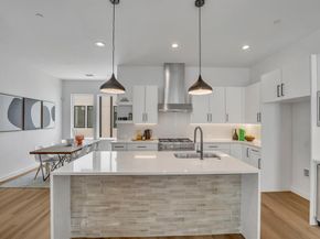 3612  San Jacinto   107, Dallas Texas 75204