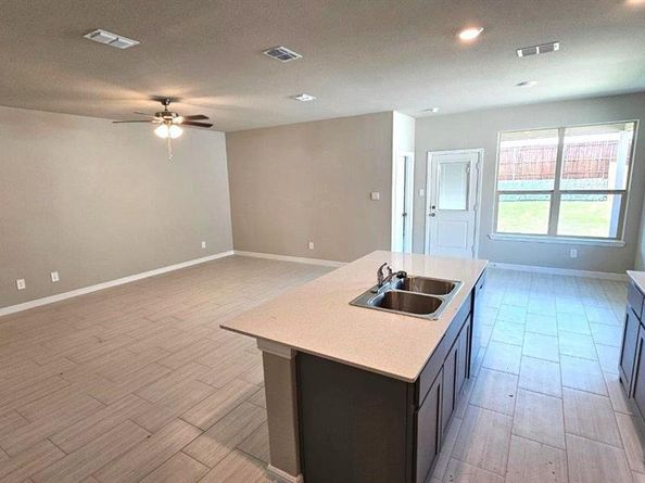 7705  TUSCARORA Drive , Denton Texas 76259