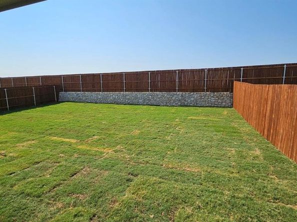 7705  TUSCARORA Drive , Denton Texas 76259