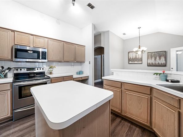 106  Stanbury Street , Mansfield Texas 76063