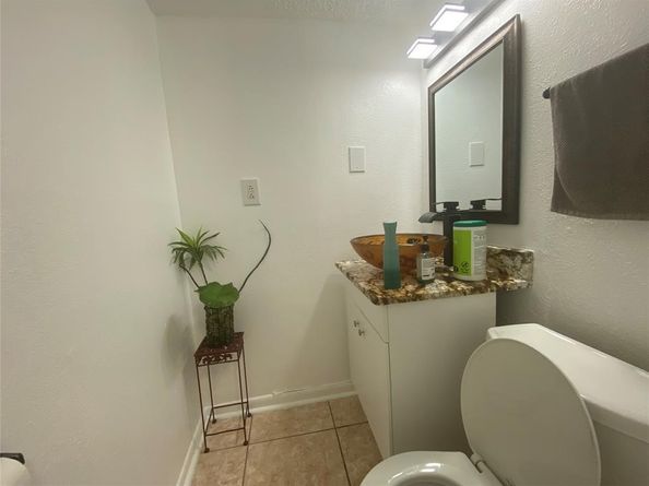 3420  Hidalgo Drive  301, Dallas Texas 75220