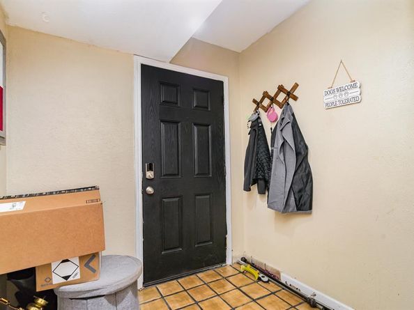 6808  Eastridge Drive  12 B3, Dallas Texas 75231