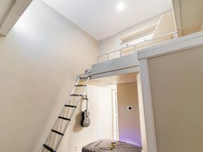 6808  Eastridge Drive  12 B3, Dallas Texas 75231