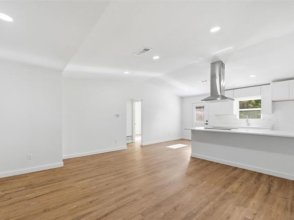 9666  Limestone Drive , Dallas Texas 75217