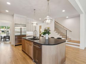 7611  Caillet Street , Dallas Texas 75209