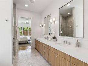 7611  Caillet Street , Dallas Texas 75209