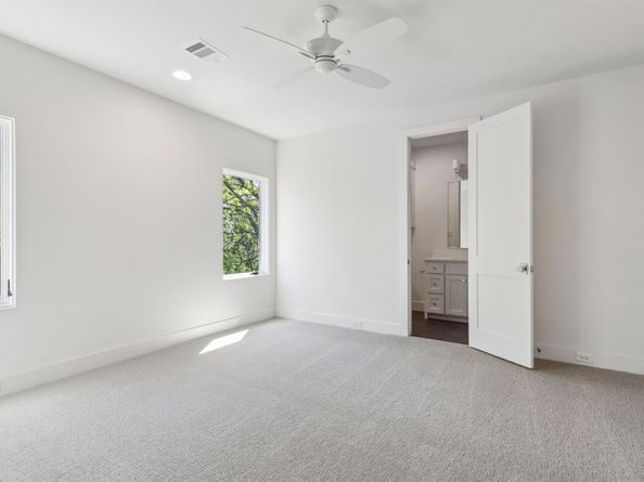 7611  Caillet Street , Dallas Texas 75209