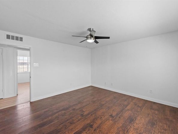 1815 E Grauwyler Road  155, Irving Texas 75061