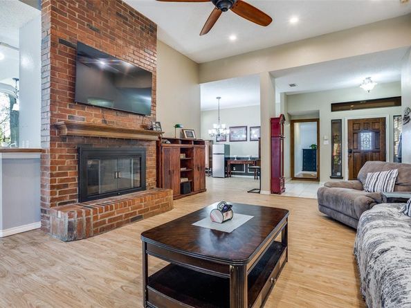 1306  Norfolk Court , Garland Texas 75044