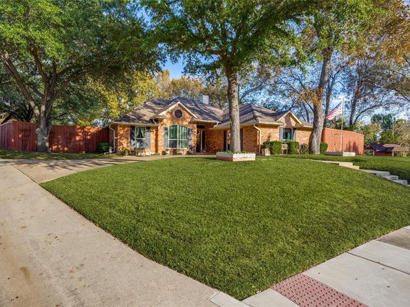 1306  Norfolk Court , Garland Texas 75044