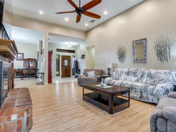 1306  Norfolk Court , Garland Texas 75044