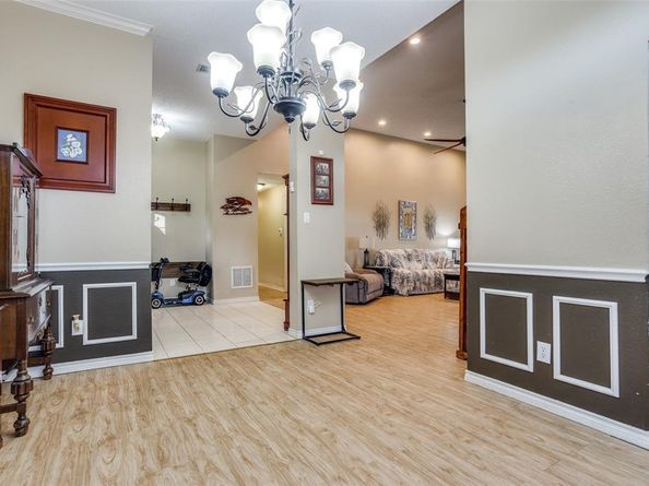 1306  Norfolk Court , Garland Texas 75044