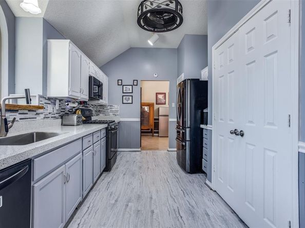 1306  Norfolk Court , Garland Texas 75044