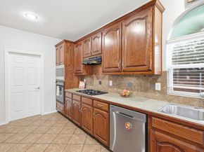 2321  Bear Run Road , Arlington Texas 76001