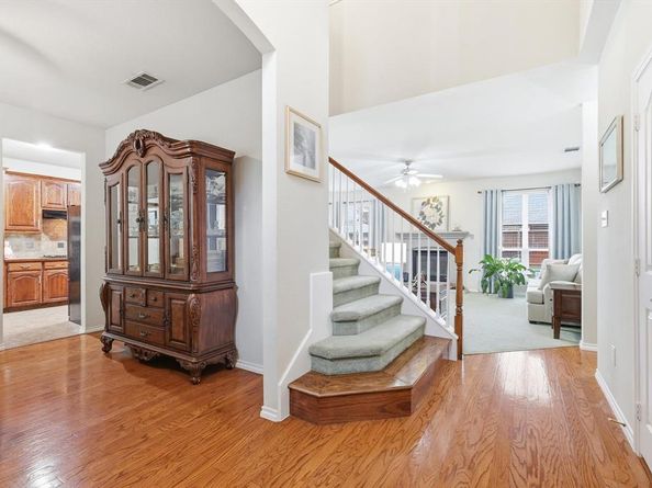 2321  Bear Run Road , Arlington Texas 76001