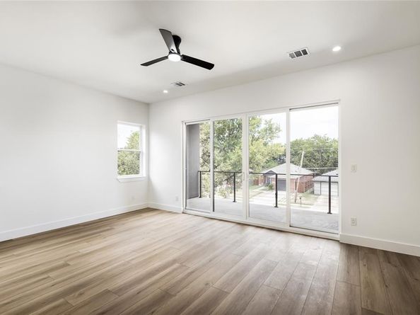 2002  Angelina Drive , Dallas Texas 75212