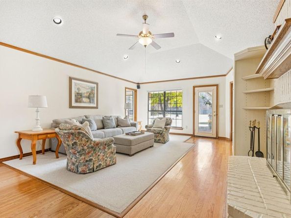 1261  Emerald  , Southlake Texas 76092