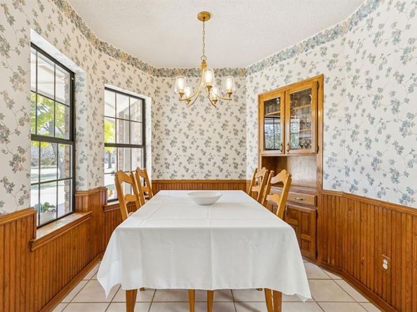 1261  Emerald  , Southlake Texas 76092