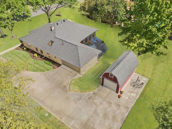 1261  Emerald  , Southlake Texas 76092