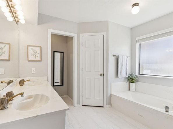 1261  Emerald  , Southlake Texas 76092