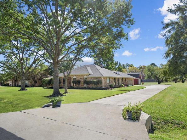 1261  Emerald  , Southlake Texas 76092