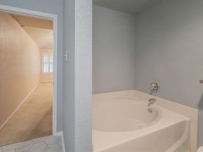 10537  Splitridge Court , Fort Worth Texas 76108