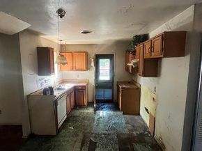 5536  Fitzhugh Avenue , Fort Worth Texas 76119