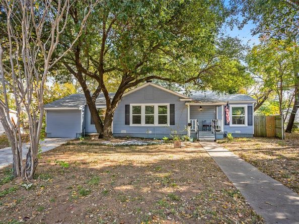 145  Parkwood Avenue , Arlington Texas 76013