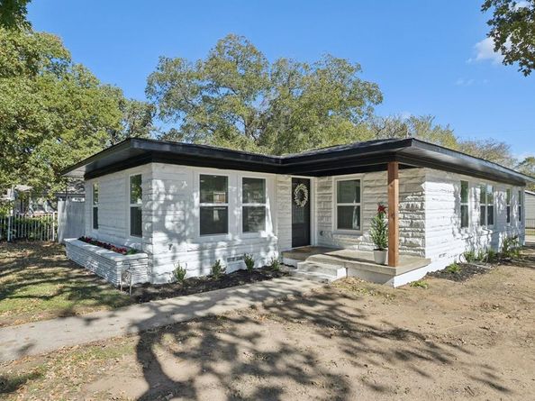 1428  Hawley Lane , Dallas Texas 75217