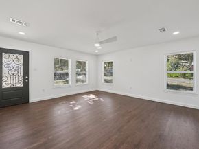 1428  Hawley Lane , Dallas Texas 75217