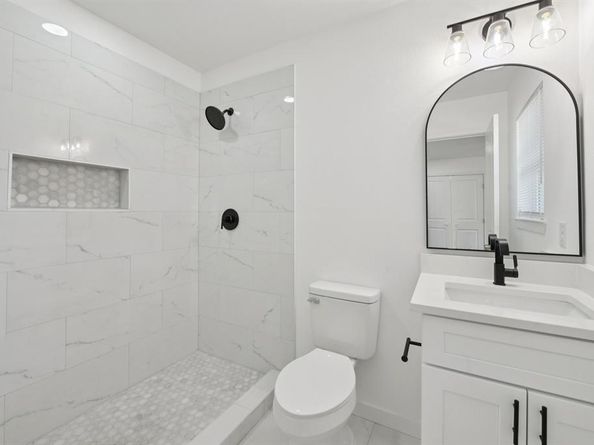 1428  Hawley Lane , Dallas Texas 75217