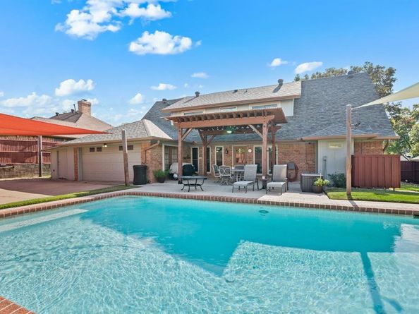 2621  Sedgeway Lane , Carrollton Texas 75006