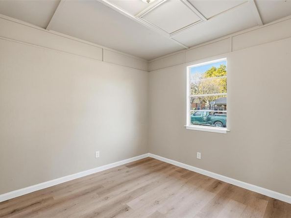 1118  Richard Drive , Garland Texas 75040