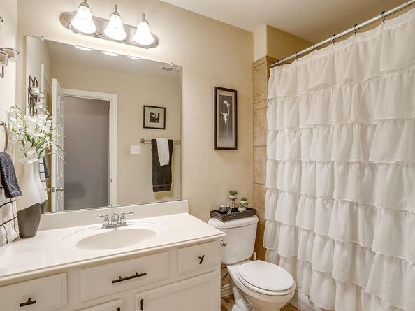 10400  Crowne Pointe Lane , Fort Worth Texas 76244