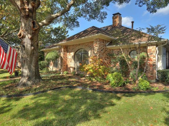 6307  Fox Trail , Dallas Texas 75248