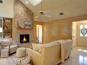 6307  Fox Trail , Dallas Texas 75248