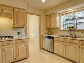 6307  Fox Trail , Dallas Texas 75248