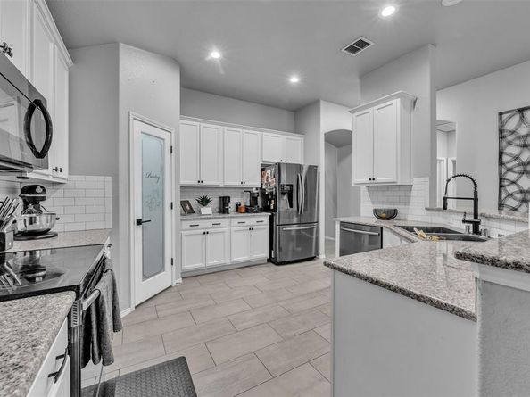 815  Bastrop Drive , Arlington Texas 76002