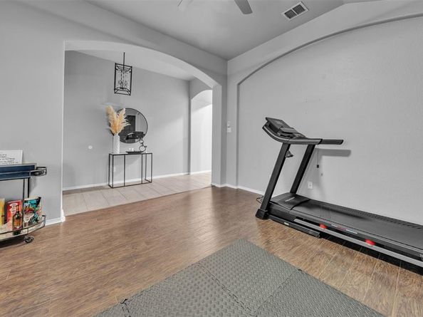 815  Bastrop Drive , Arlington Texas 76002