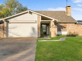 813  Via Avenida  , Mesquite Texas 75150