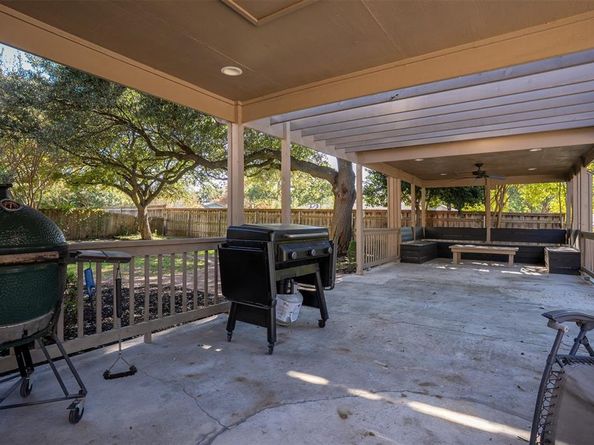 3812  Lands End Street , Fort Worth Texas 76109