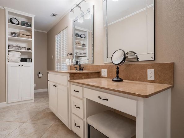 3812  Lands End Street , Fort Worth Texas 76109