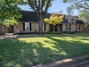 3812  Lands End Street , Fort Worth Texas 76109