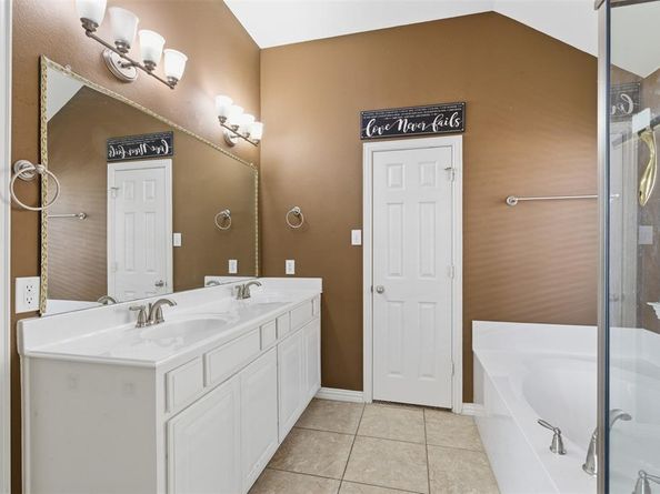 7114  Waterbury Drive , Rowlett Texas 75089