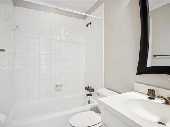 7513  Fitchburg Avenue , Garland Texas 75044